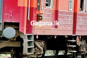 දුම්රියක් පීළිපැනීම නිසා දුම්රිය ප්‍රමාදයක්..