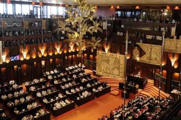 இலங்கை நாடாளுமன்ற உறுப்பினர்களுக்கு அடித்த அதிர்ஷ்டம்! | Sri Lankan Parliamentarians Are Lucky Salary Rise