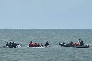 படகில் வரும் புலம்பெயர்வோரை திருப்பி அனுப்பும் பிரித்தானிய எல்லை பாதுகாப்புப் படை: வெளியான வீடியோவின் பின்னணி