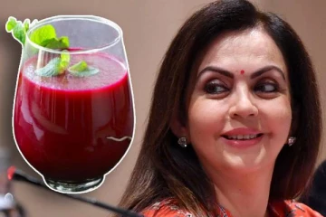 அம்பானி மனைவியின் இளமையை காப்பாற்றும் பானம்- இத மட்டும் கலந்துக்கோங்க