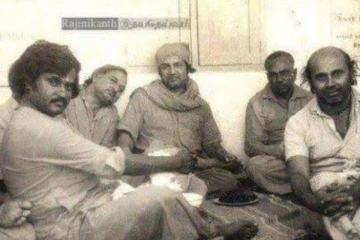 இந்த புகைப்படத்தில் ரஜினிகாந்துடன் ஒரு டாப் நட்சத்திரம் இருக்கிறார்.. யார் என தெரிகிறதா