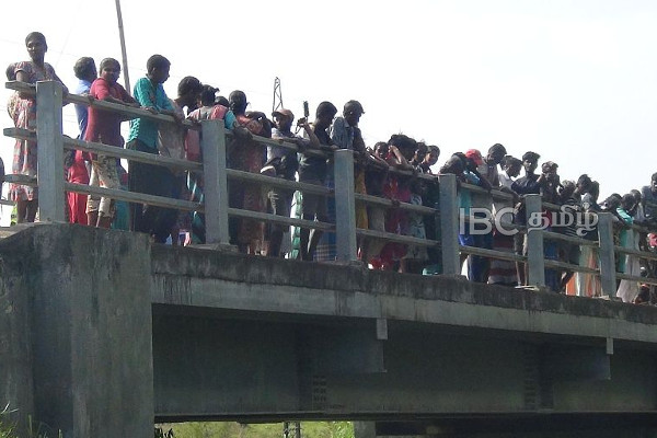 கெசல்கமுவ ஆற்றில் இருந்து மீட்கப்பட்ட ஆணின் சடலம் - பின்னணியை வெளியிட்ட காவல்துறை | Self Defense Dead Body Is Recovered After Doing