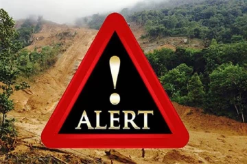 දිට්වා සුළි කුණාටුවට පසු තවත් මහ අන්තරායක් - ප්‍රදේශ රැසක නායයෑමේ පූර්ව ලක්ෂණ