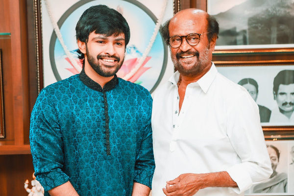 ரஜினிகாந்த் உடன் இருக்கும் இந்த சிறுவன் யார் தெரியுமா.. நடிகர் விஜய்யா இது | Popular Director Son With Rajinikanth Unseen Photo ரஜினிகாந்த் உடன் இருக்கும் இந்த சிறுவன் யார் தெரியுமா.. நடிகர் விஜய்யா இது | Popular Director Son With Rajinikanth Unseen Photo