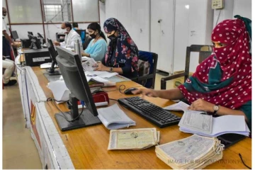 வரும் 28, 29-ம் தேதிகளில் பணிக்கு வராத தமிழக அரசு ஊழியர்களுக்கு ஊதியம் இல்லை : தலைமைச்செயலாளர் அறிவிப்பு