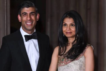 ரிஷி சுனக் மனைவியின் மிரள வைக்கும் ஆண்டு வருமானம்: பிரமிப்பூட்டும் பின் கதை