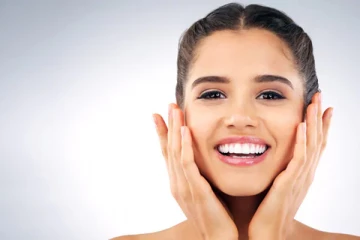 15 நிமிடத்தில் உங்கள் முகம் பொலிவு பெற வேண்டுமா? இதோ அசத்தலான டிப்ஸ்!