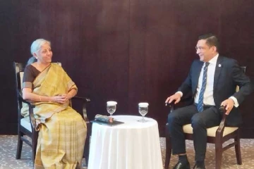 வெளிவிவகார அமைச்சருக்கும் இந்திய நிதியமைச்சருக்கும் இடையில் சந்திப்பு (Photos)