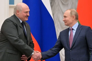 அதிபர் புட்டினுடன் விவாதித்த பெலாரஸ் ஜனாதிபதி!