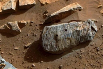 செவ்வாய் கிரகத்தில் வேற்றுக் கிரகவாசி பாறையா? நாசா விஞ்ஞானிகள் அதிர்ச்சி