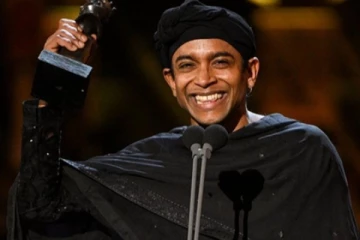 இலங்கையின் மக்கள் போராட்டத்துக்கு இங்கிலாந்தின் ஒலிவியர் விருதில் கிடைத்த அங்கீகாரம்(Video)