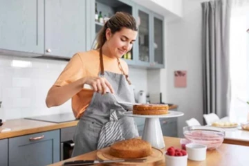 வீட்டில் தனியாக இருக்கும் பெண்கள் இதை செய்ய அதிகம் விரும்புவார்களாம்! சுவாரசிய உண்மை