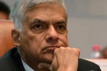 "..ජනතා හෘද සාක්ෂිය රනිල් රටෙි නායකයා විය යුතු බවයි.."! ප්රබලයෙකුගේ ආන්දෝලනාත්මක කතාවක්...