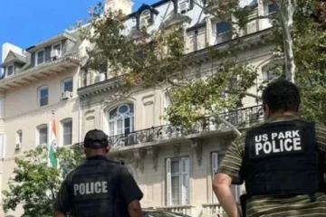 வாஷிங்டனில் இந்திய தூதரக அதிகாரி மர்மமான முறையில் உயிரிழப்பு