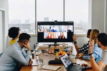 දෙමුහුම් රැස්වීම් ක්‍රියාත්මක කිරී‌මට සාර්ථක ක්‍රම 6ක් මෙන්න...