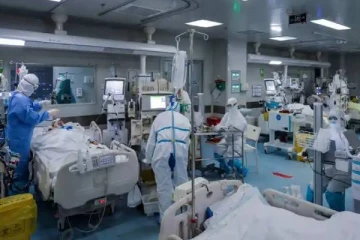 வெளிநாடொன்றில் நிரம்பி வழியும் நோயாளிகள்: திணறும் டாக்டர்கள்!