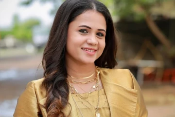 தொகுப்பாளினி வேலை வேணாம்னு சொல்ல வச்சாங்க.. பிரச்சனைக்கு பின் நடந்ததை கூறிய மணிமேகலை