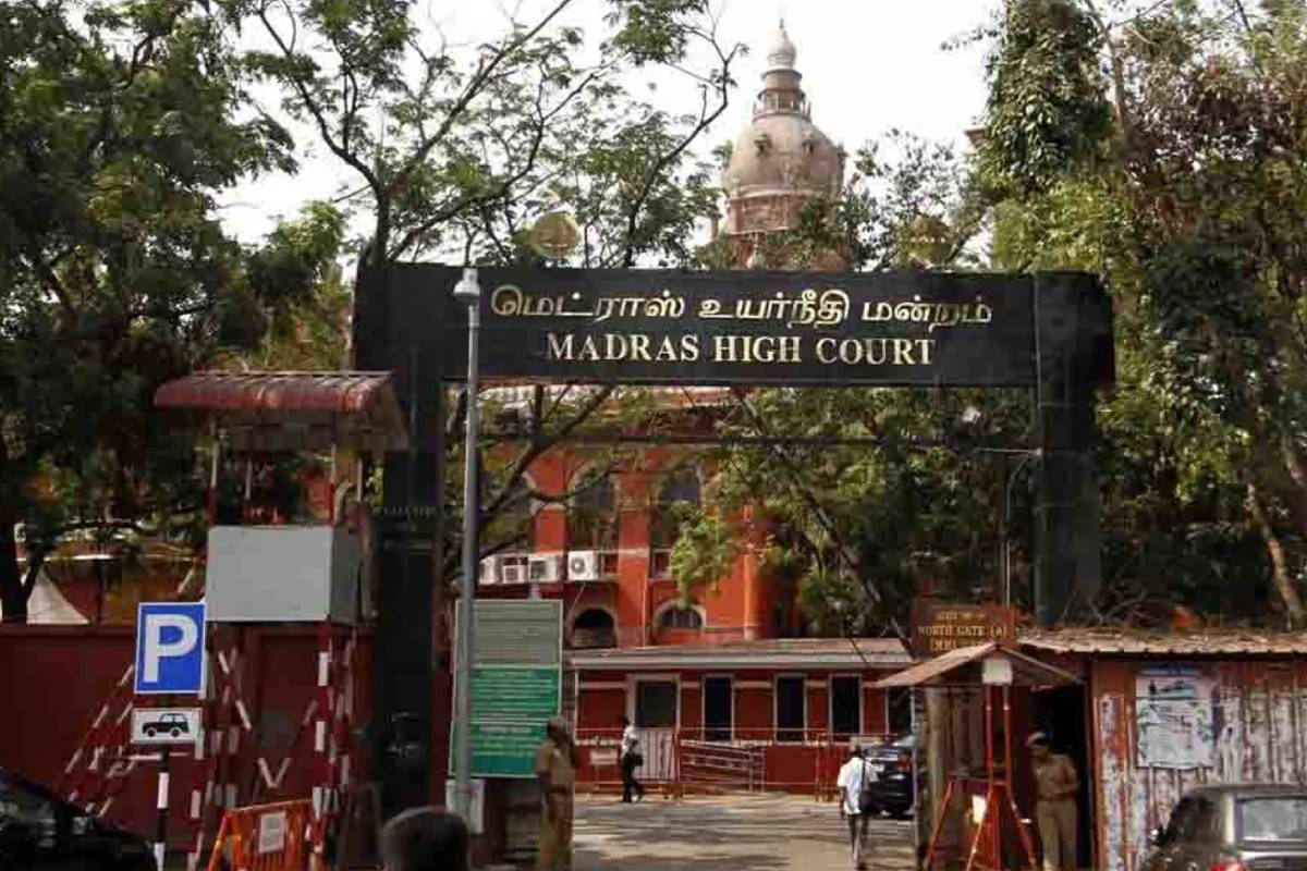 அமைச்சர் ஆனந்த் மீது வழக்கு - வழக்கறிஞர் நியமனத்துக்கு ரூ.30 லட்சம் லஞ்சம்? | Tvk Advocate File Case Bribe For Public Prosecutor அமைச்சர் ஆனந்த் மீது வழக்கு - வழக்கறிஞர் நியமனத்துக்கு ரூ.30 லட்சம் லஞ்சம்? | Tvk Advocate File Case Bribe For Public Prosecutor