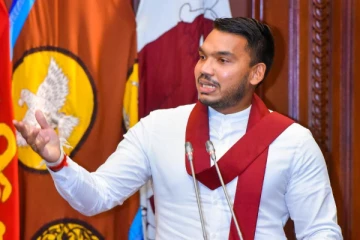 நானும் எனது அமைச்சு பதவியை விட்டுக்கொடுக்க தயார்; விளையாட்டுத்துறை அமைச்சர்