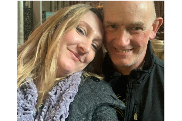 கல்யாணத்திற்கு வந்த கணவரின் நண்பர் - காதலில் விழுந்த மனைவி விவாகரத்து! | Women Married Man She Met In Her Wedding Britain