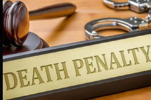 பாடசாலை மாணவர்களை குறிவைக்கும் ஆசாமிகள் : உன்னிப்பாக கண்காணிக்கும் காவல்துறை | Police Are Monitoring Drugs School Children