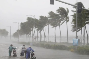 கொட்டப்போகும் கன மழை - புயலாக மாறும் காற்றழுத்த தாழ்வு மண்டலம்..!