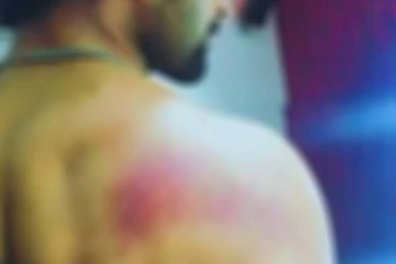 ஷூட்டிங் ஸ்பாட்டிலேயே மதுபோதை!! நம்பி காரில் ஏறி படாத பாடுபட்ட உதவி இயக்குனர்..