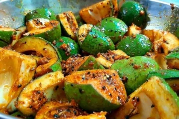 டாப்பில் மாங்காய் ஊறுகாய் - அப்படி எதுக்கு இவ்வளவு பேர் இதை கூகுளில் தேடியிருப்பாங்க?