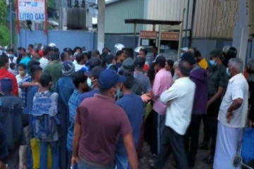 ஹட்டனில் திடீரென கொதிப்படைந்த மக்கள்! வெளியான காரணம்