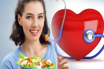 டேஸ்டுக்கு சாப்பிட்டால் உயிருக்கு ஆபத்து; இதயம் விரும்பாத 5 உணவுகள்!