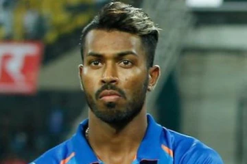 மும்பை இந்தியன்ஸ் அணியில் இருந்து  ஹர்திக் பாண்டியா நீக்கம்? வெளியான அதிர்ச்சி தகவல்