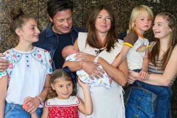 5 குழந்தைகளுடன் இருக்கும் மனைவியுடன் இரண்டாவது திருமணம்! என்ன காரணம் தெரியுமா?