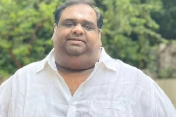 கணவர் ரவீந்தர் பிறந்தநாளுக்கு மகாலட்சுமி வெளியிட்ட அழகிய பதிவு.. இதோ பாருங்க