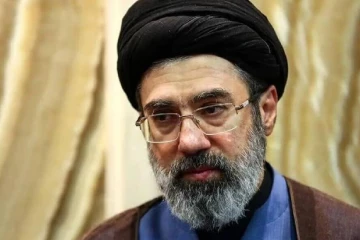 ප්‍රහාරවලින් සැඟවීමට මොජ්ටාබා කමේනි සිය ආරක්ෂක ප්‍රොටෝකෝල දැඩිකරයි