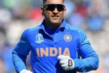 ஐசிசி கனவு அணியில் கேப்டனாக தோனி தேர்வு