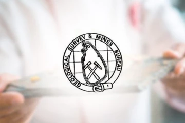 රිදී හැන්දක් නැතුව කන්න බෑ කියූ භූ විද්‍යා ලොක්කා කරපු දේ.