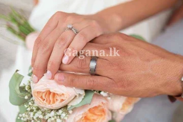 අවු.7ක් ඉවසපු එකේ.. පැය භාගයක් ඉවසන්න බැරුව.. මනාලියක් කරලා තියෙන හපන්කම.. හපාම කාලා..