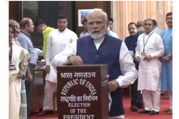 குடியரசுத் தலைவர் தேர்தல் - வாக்கை பதிவு செய்தார் பிரதமர் மோடி!