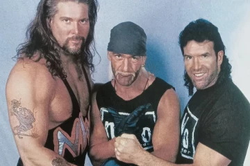 பிரபல WWE  குத்துச்சண்டை வீரர் மாரடைப்பால் மரணம் - சோகத்தில் ரசிகர்கள்