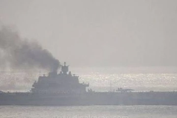 பிரிட்டன் போர்க்கப்பல் மீது ரஷ்யா படை குண்டுமழை தாக்குதல்!