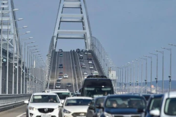 கிரைமியா பாலத்தில் அவசர நிலை; இருவர் உயிரிழப்பு