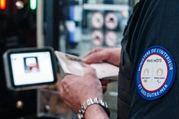 பிரான்சில் மீண்டும் ஒரு புலம்பெயர்தல் சட்டம்: வெளிநாட்டவர்களுக்கு என்ன பாதிப்பு?