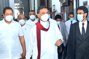 அமெரிக்கா புறப்படத் தயாராகும் பசில்