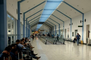 போலி கடவுச்சீட்டைப் பயன்படுத்தி இலங்கைக்குள் நுழைந்த இருவர்! விசாரணைகளில் வெளியான தகவல்