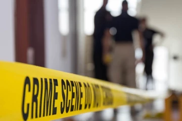 அக்காவின் கணவரை கோடாரியால் வெட்டிய மைத்துனன் கைது