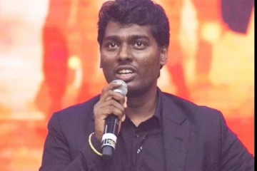 பாலிவுட் முன்னணி நடிகையுடன் இயக்குனர் அட்லீ.. யாருடன் இருக்கிறார் என்று பாருங்க