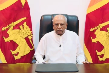 அனைத்து ஆளுநர்களையும் கொழும்புக்கு அழைத்த பிரதமர்