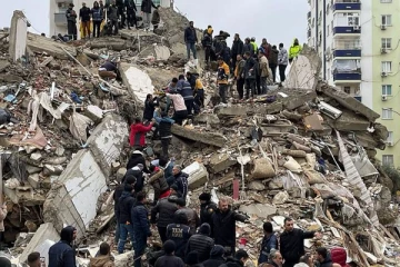 තුර්කි භූකම්පනයෙන් ශ්‍රී ලාංකික කාන්තාවක් ජීවිතක්ෂයට..!