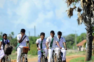 இலங்கையில் விண்ணை முட்டும்  சைக்கிள்களின் விலை!