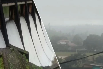 மத்திய மலைநாட்டில் கடும் மழையால் வான் கதவுகள் திறப்பு